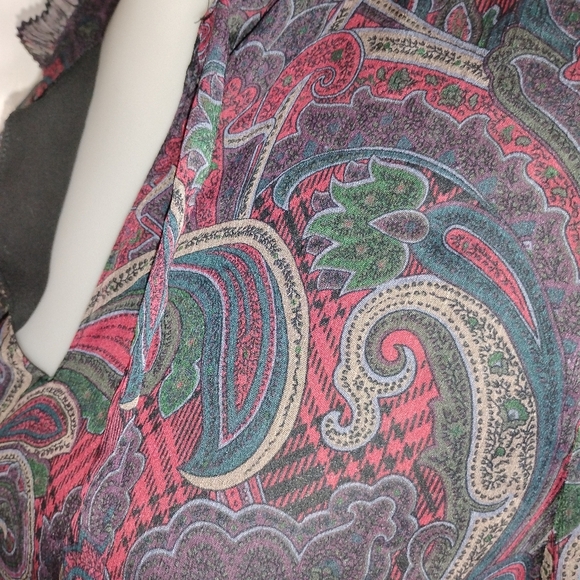 SHEER PAISLEY CHIFFON AMILIYA BLOUSE - Picture 12 of 12